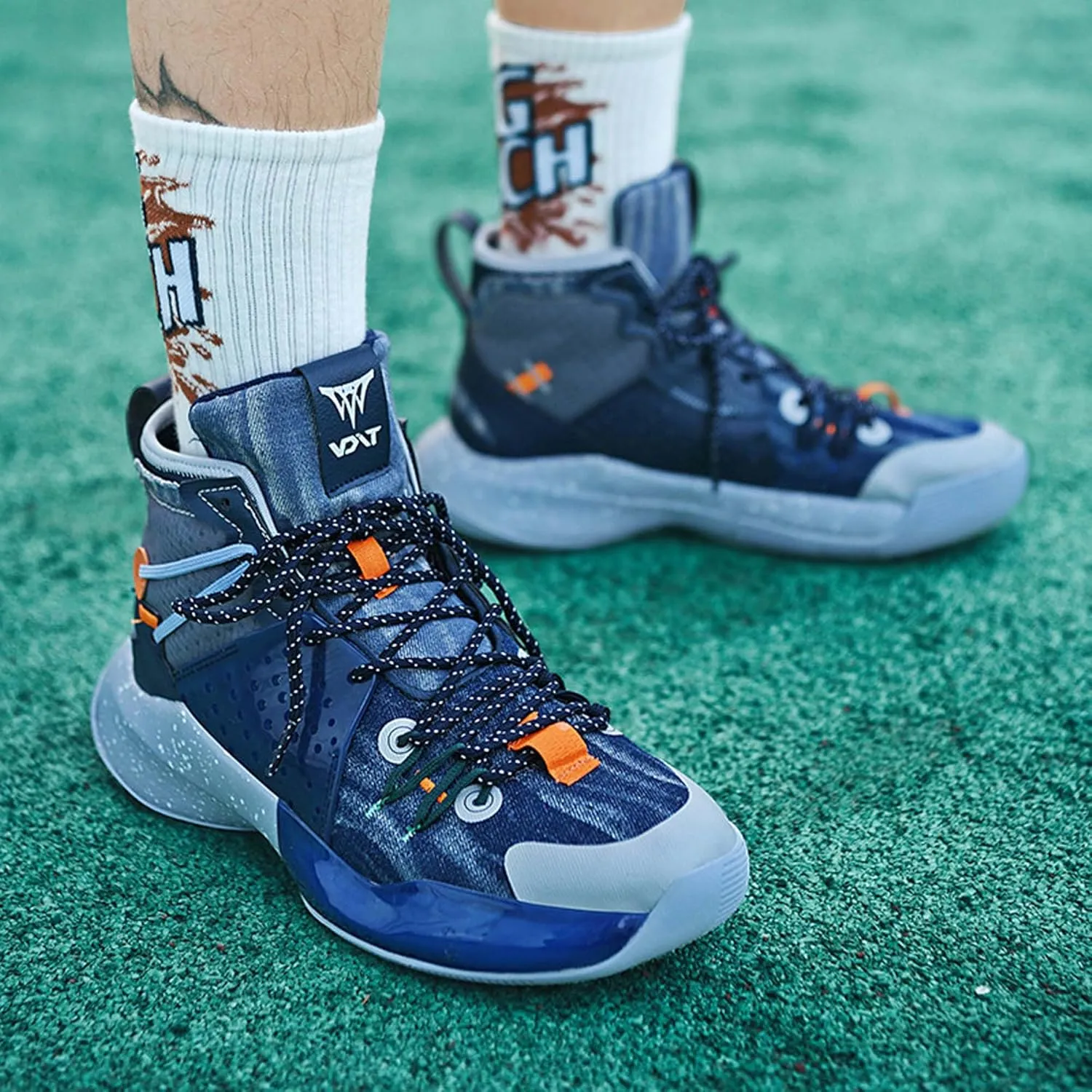 Mens Mesh Fabric Breathable High Top Lace Up Basketball Shoes Rubber Sole High Elasticity Running Shoes Anti Slip and Wear Resistant Mountaineering Shoes Badminton Sports Shoes Tennis Shot Put Shoes